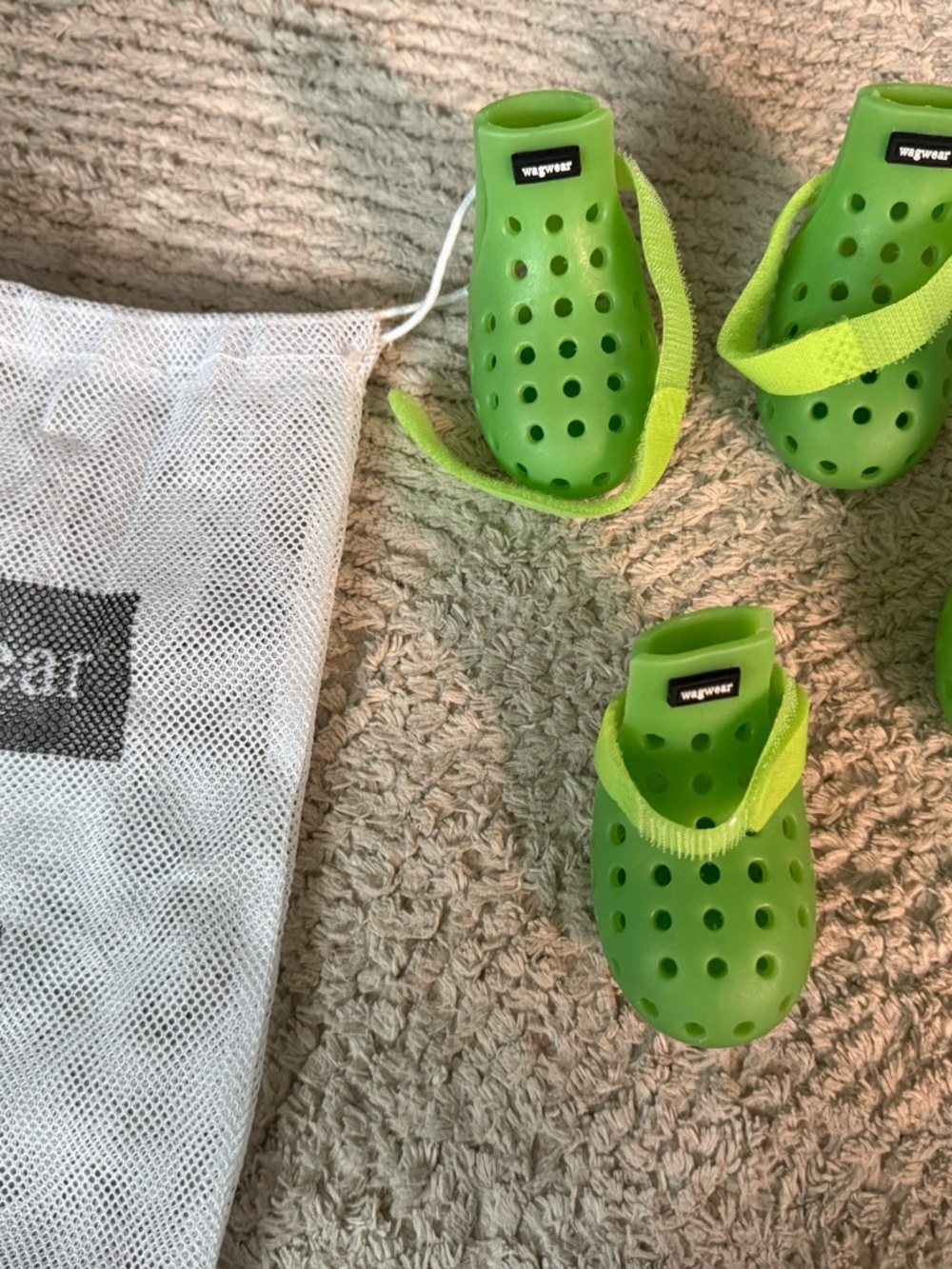 XS Wagwear Pet Green Shoes